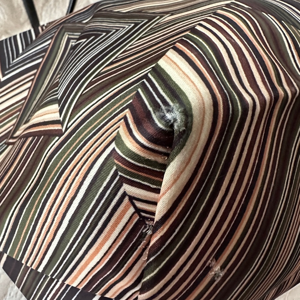 Longchamp Op Art Medium Shoulder Tote - Picture 6 of 15